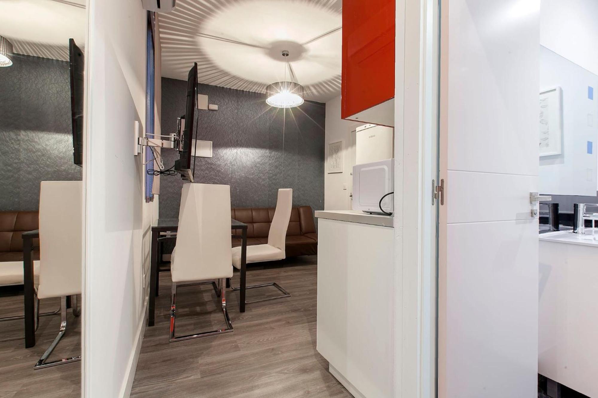 Apartamentos Day Madrid Callao Centro Gran Via Sol Malasana Exterior photo